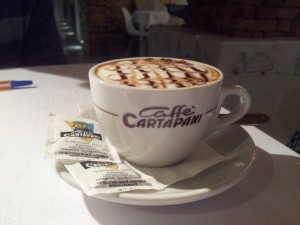 Bielsko-Biała: Maluch Cafe. Kawa biała
